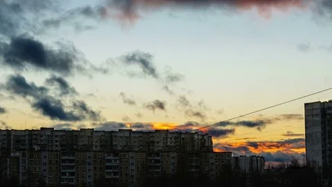 Clouds running on the sunset sky Video stock 84210465
