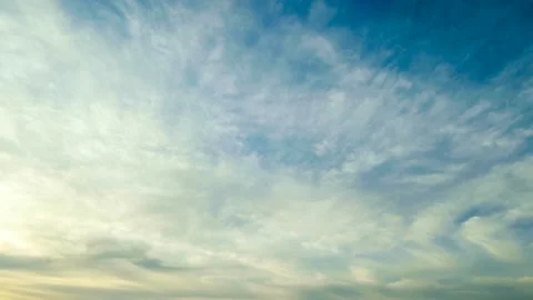 Clouds sailing across the sky 库存影片 145345777