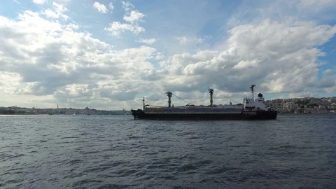 Clouds, Sea and Ship 4K Video Captured in Istanbul Bosphorus 스톡 동영상 71633744