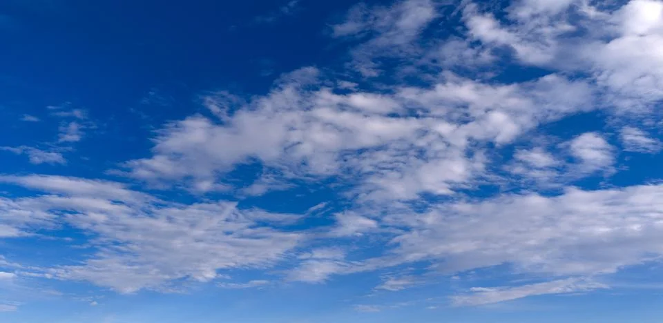 Clouds in sky background blue pattern. Soft white clouds on texture. Bright.. Foto stock