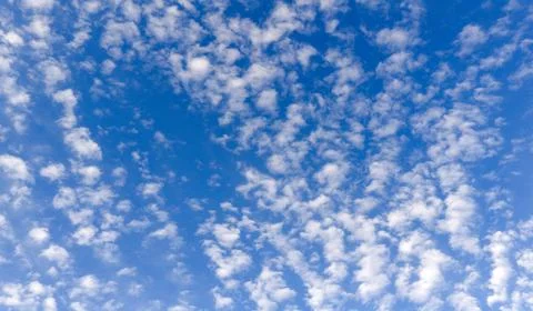 Clouds on sky background texture. Bright clouds soft white pattern. Stockfoto's