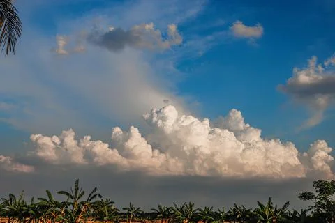 Clouds on the sky like a big hill Stock-Fotos