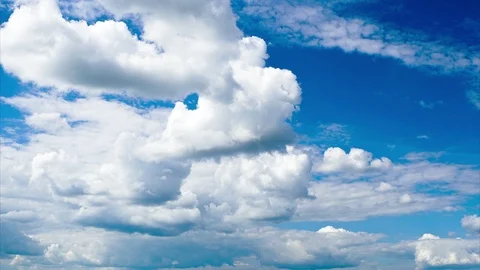 Clouds in the sky. Time lapse. Vidéo 92046286