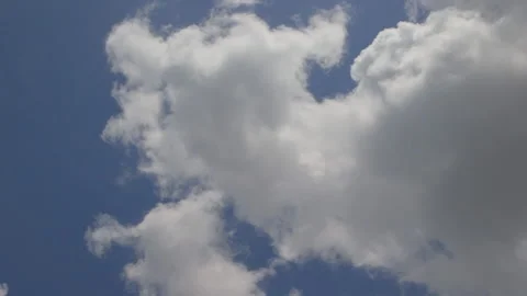 Clouds in sky timelapse Stock Footage 135091219