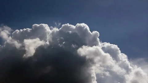 Clouds in sunligt Stock-Footage 46860747