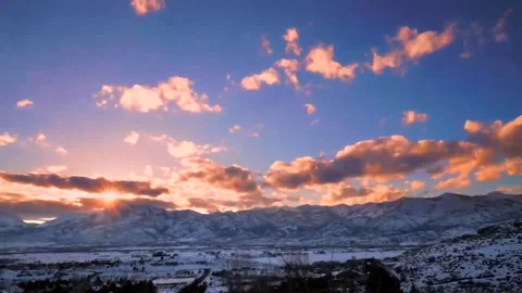 Clouds with sunrise Video stock 205113671