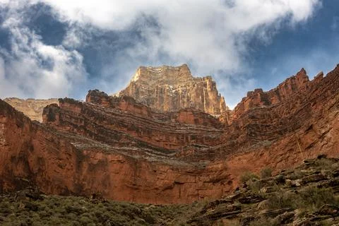 Clouds Surround Pima Point Above The Tonto Trail 库存照片