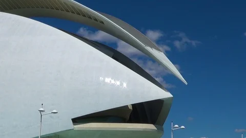 Clouds time lapse in The City of Arts and Sciences of Valencia. Video stock 107786164