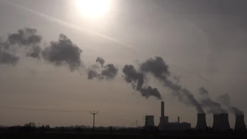 Clouds time lapse from dark to light blue sky depression lifting 4K Stockbeeldmateriaal 124620659