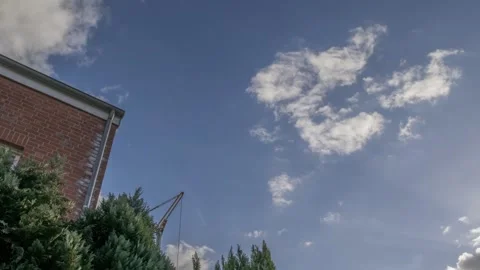 Clouds time lapse in daytime Stockbeeldmateriaal 169257637