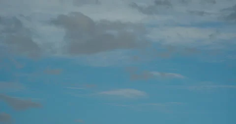 Clouds Timelapse From Blue Sky to Grey 4K Stockbeeldmateriaal 154505961