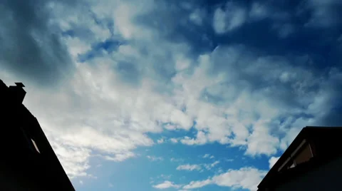 Clouds timelapse 動画素材 32879700