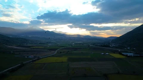 Clouds Timelapse Vídeos de archivo 266410842
