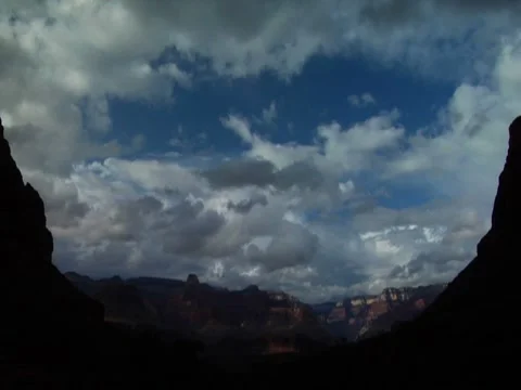 Clouds Timelapse Framed by Grand Canyon 動画素材 8570342