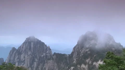 Clouds timelapse in mountains Stock-Footage 20593615