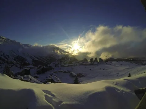 Clouds Timelapse over the Mountain and Station at Avoriaz 스톡 동영상 157579136