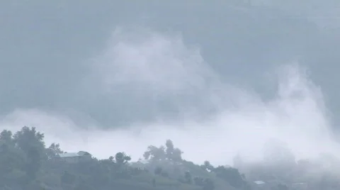 Clouds in Valley Video stock 250672