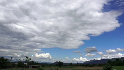 Clouds : wide angle landscape Video stock 133423578