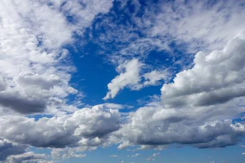 Cloudscape. Blue sky and white clouds Foto stock