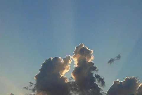Clouds&amp;sunrays Stock Footage 831320