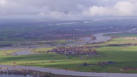 Cloudy Aerial Landscape 動画素材 94826519