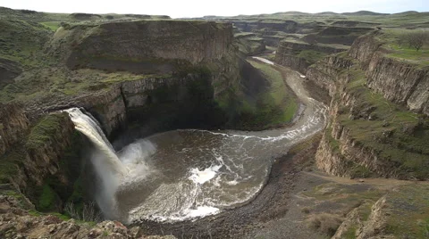 Cloudy afternoon at Palouse Fall Stock Footage 49733178