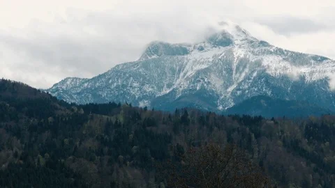 Cloudy Alps mountains view in Austria Video stock 74923006
