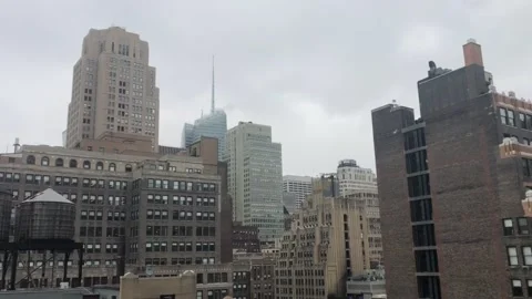 Cloudy and cold uptown 動画素材 164602905
