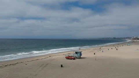 Cloudy beach aerial shot 스톡 동영상 103103969