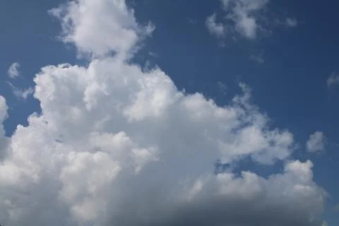 Cloudy blue sky Stock Photos