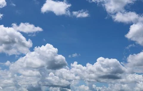 Cloudy on the bright blue-sky background in rainy season Foto stock