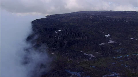 Cloudy Cliffs Stock Footage 39909435