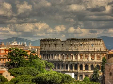Cloudy colosseo Stock Photos