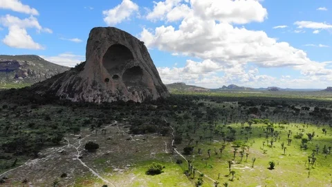 Cloudy day at Caatinga forest. Morro das Tocas, Itatim, Bahia, Brazil. 動画素材 107637412