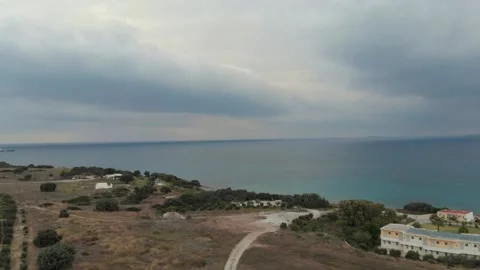 Cloudy day on a by islands surrounded island 360 turn Stock Footage 137706333