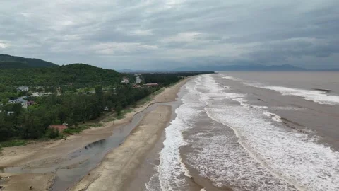Cloudy day at Quang Binh beach, Vietnam Stock Footage 313664567