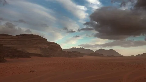 Cloudy day time lapse in Wadi Rum desert Stock-Footage 83446928