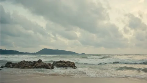 Cloudy evening at the resort Stock-Footage 86981457