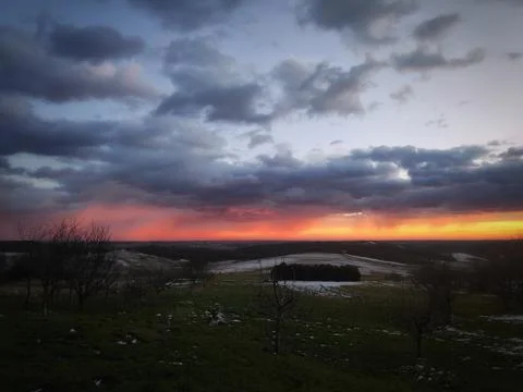 Cloudy Horizon Over a Pristine Natural Landscape 写真素材