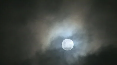 Cloudy moon Stock Footage 513789