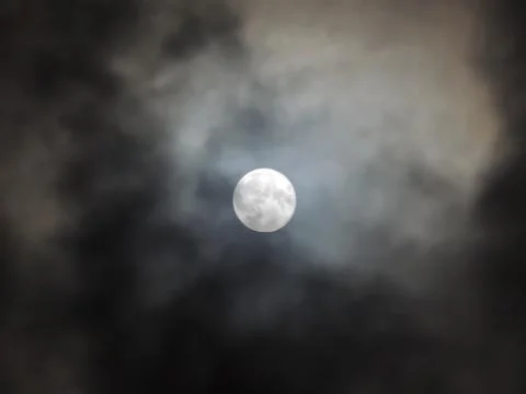 Cloudy Moon Stock-Fotos