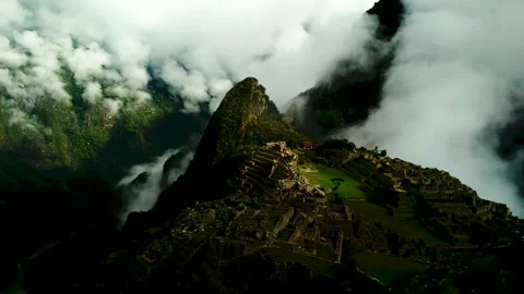 Cloudy morning at Machu Picchu´s starting point with a view of the citadel Stock Footage 100078032