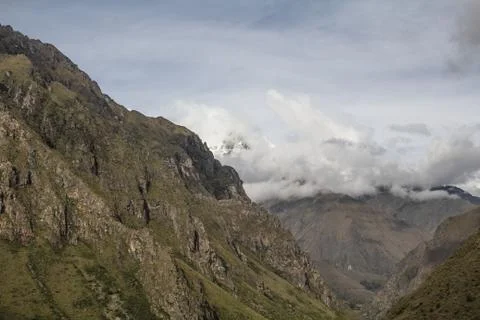 Cloudy mountain range on the Inca Trail to Machu Picchu. A awesome hiking t.. Stock Photos