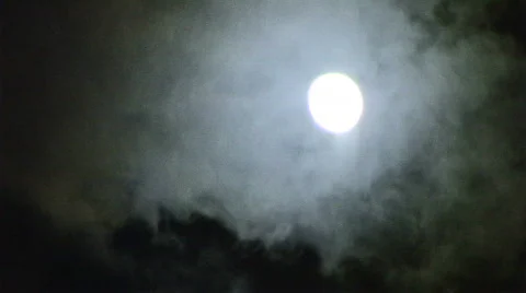 Cloudy Night with the Moon 스톡 동영상 608175