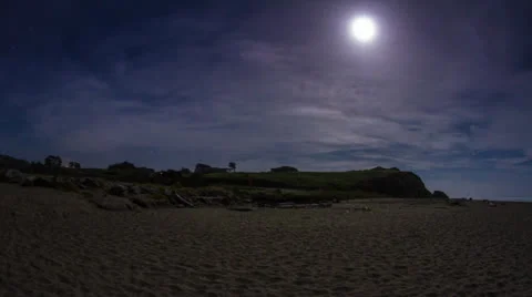 Cloudy Night Sky with Night Traffic on Highway 1 i Stock-Footage 24973940