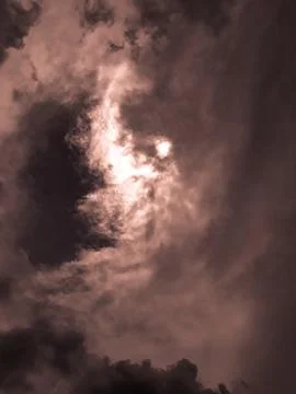 Cloudy night sky Stock-Fotos