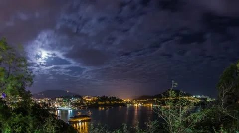 Cloudy night of Stanley Bay with moon rising Video stock 20471552