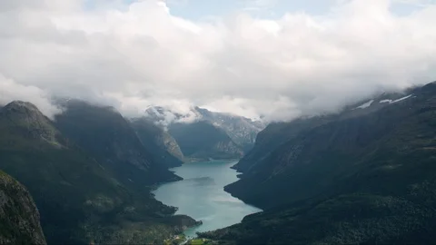 Cloudy Nordic Mountainscape Timelapse 库存影片 113108440