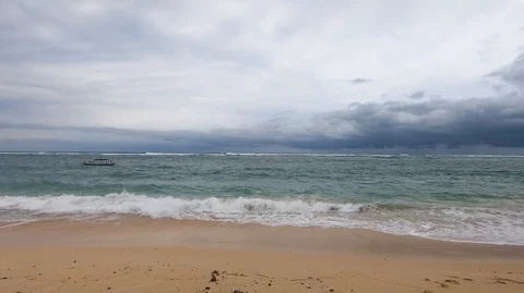 Cloudy ocean beach Stock Footage 107266814