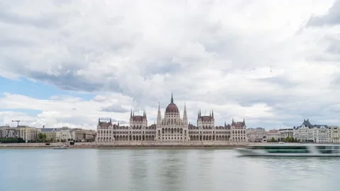 Cloudy Parliament time lapse Stock Footage 209228840